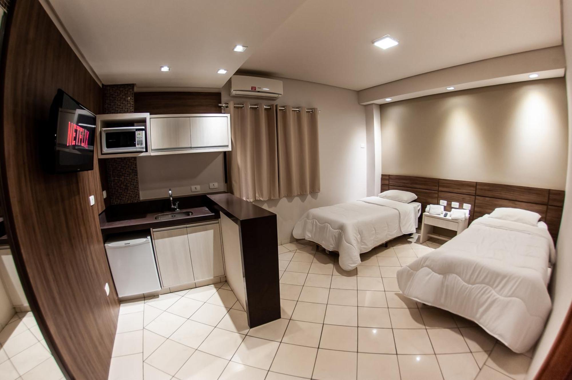 London Hotel Londrina Zimmer foto