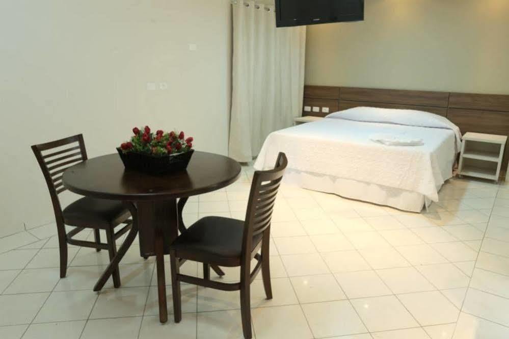 London Hotel Londrina Exterior foto